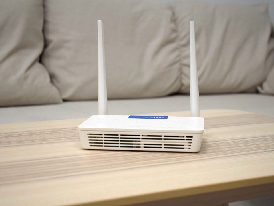Internet fibra router Avanza Fibra